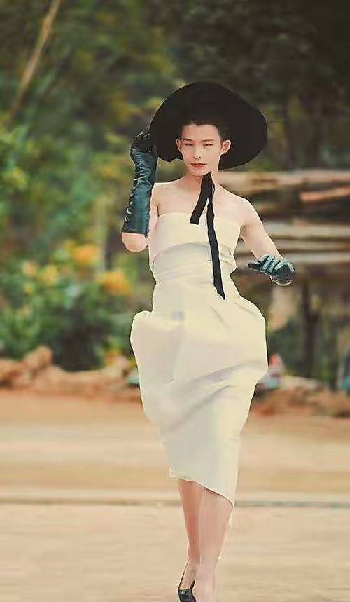 陆仙人,为何无论是女装还是男装,都能把妥妥的高级感穿出来?