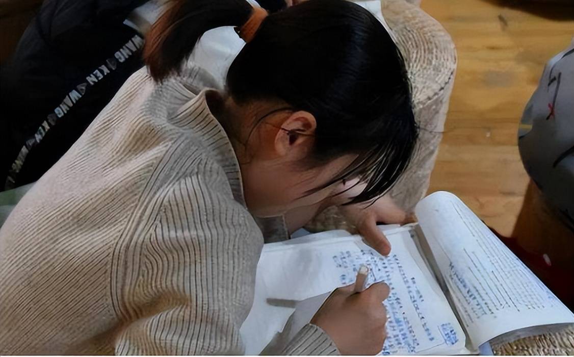 新型体罚”在中小学流行，老师不会“打骂”，学生却感到害怕