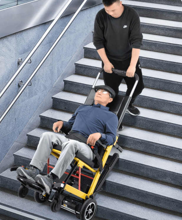 北清泰博爬楼电动轮椅图片