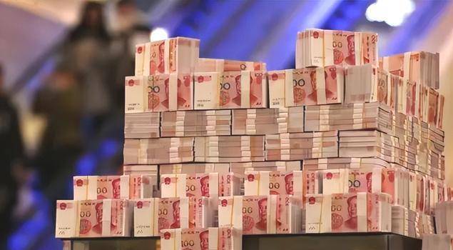 一吨的人民币,一吨的美元,还是一吨的黄金?