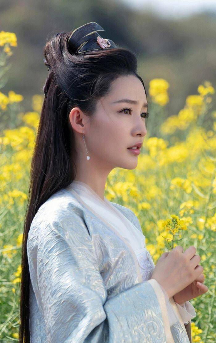 不可一世的李沁终于为她的急于求成付出了代价_李少红_演技_红楼梦