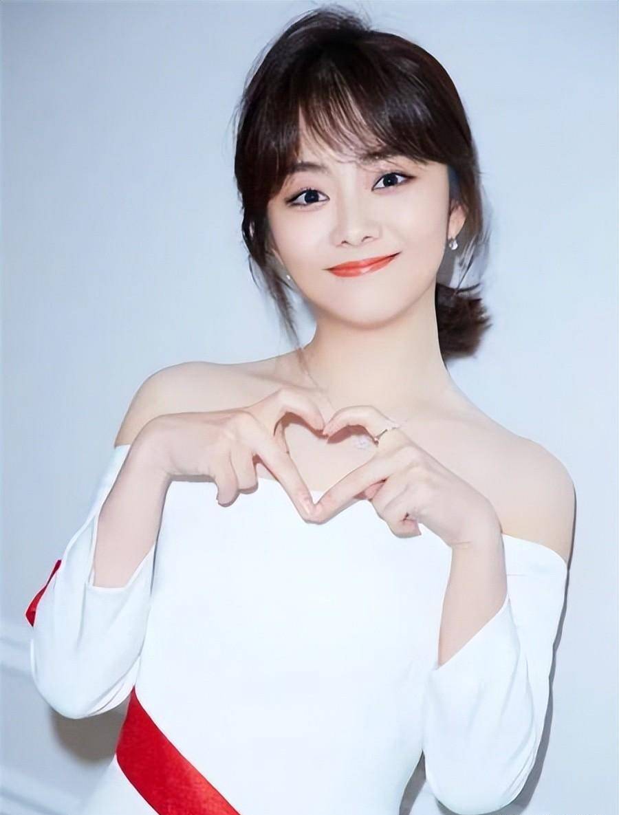 30岁扮演少女毫不违和,演技颜值都在线,这些女星太稀缺了_谭松韵