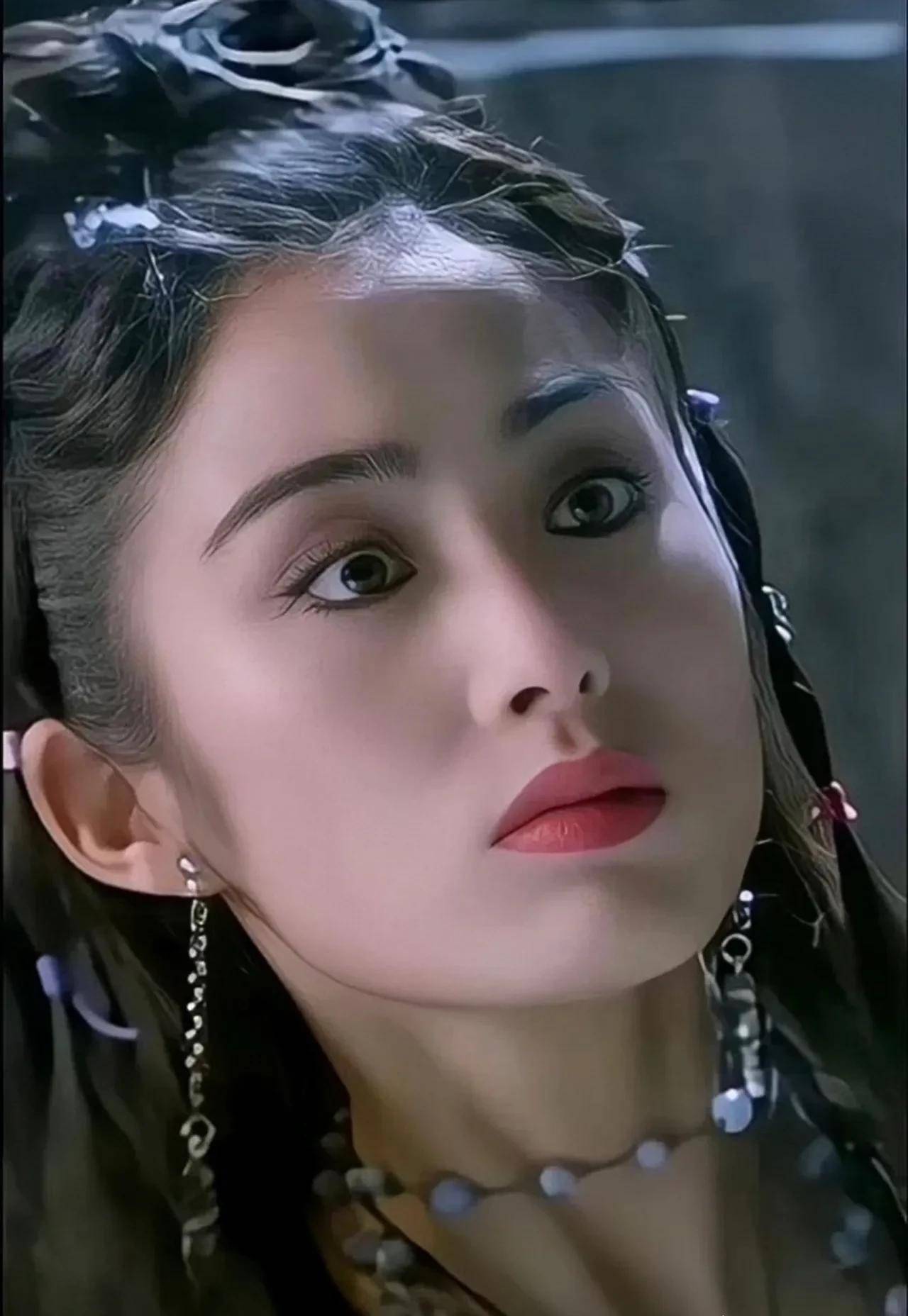 美丽性感的女明星张敏,你是怎么知道的?