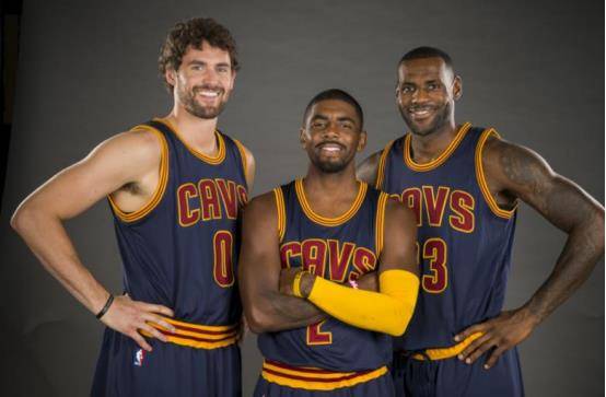 nba最强三人组,公牛三巨头只能排第二,第一名的成就无法超越!