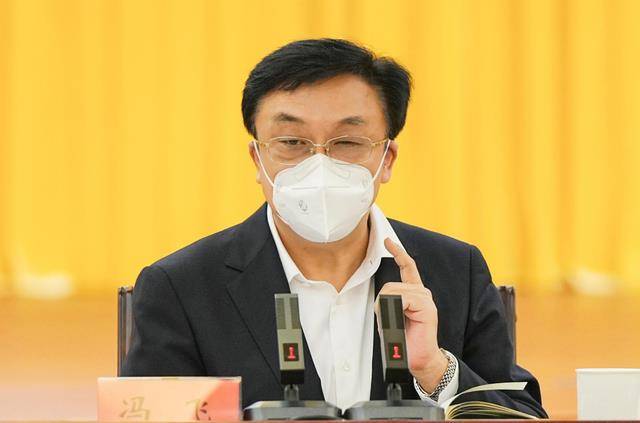 冯飞成为海南省新任省委书记,年仅61岁,不愧是清华大学博士后!