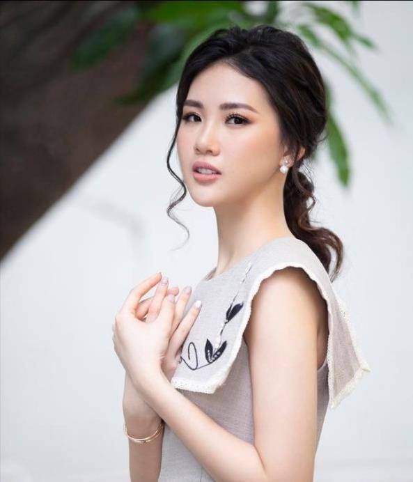 越南8个最美丽漂亮的超级名模_anh_hang_大赛