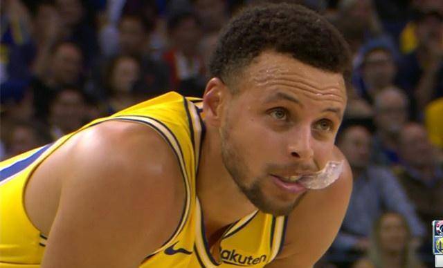 三分最疯之人是库里?