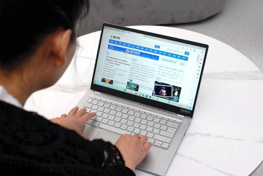 新锐宏碁传奇Go笔记本体验:轻装出行,实力办公