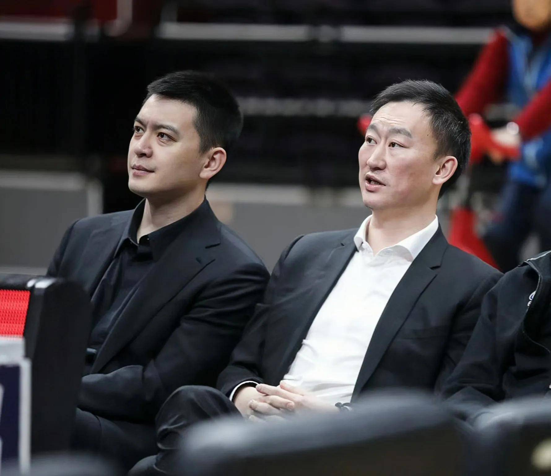 杨鸣也很为难,郭士强是辽宁队功勋教练,率队夺得过队史第一座总冠军