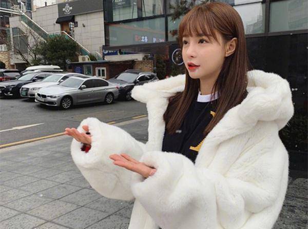 沈梦辰做客《哈哈农夫》秒变村花,虽相差9岁,但却比杨超越还嫩_节目