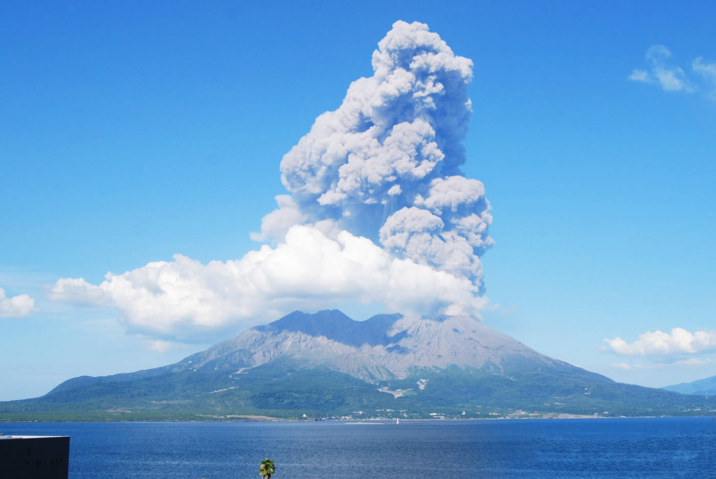 日本修改富士山喷发对策