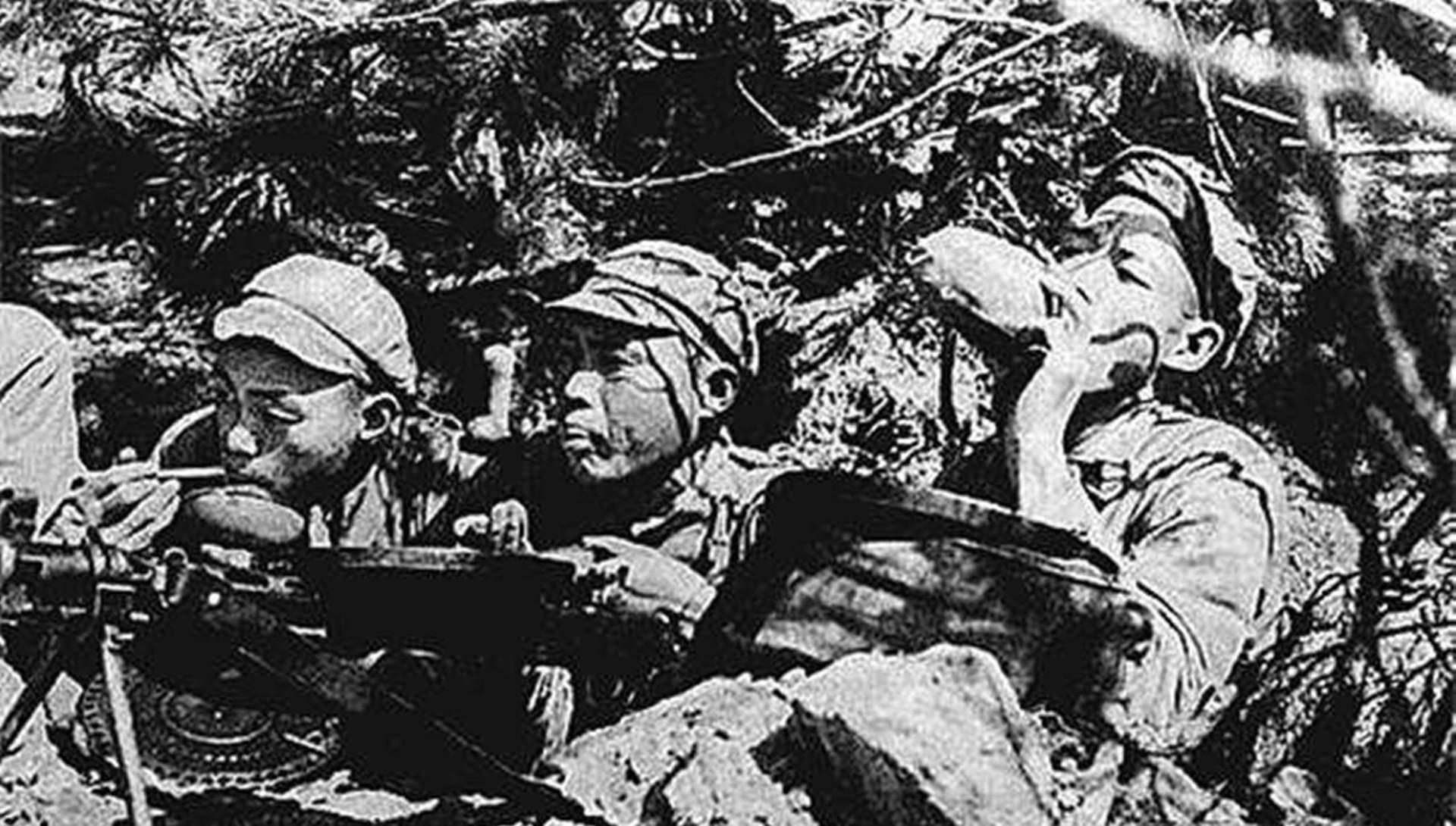 抗美援朝期间,67军军长翻看美军丢下的空壳弹,8天后却骤然病逝_李湘