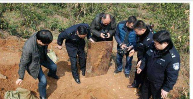 2006年，陕西男子盗掘自家祖坟，本以为法院会轻判，结果被判死缓