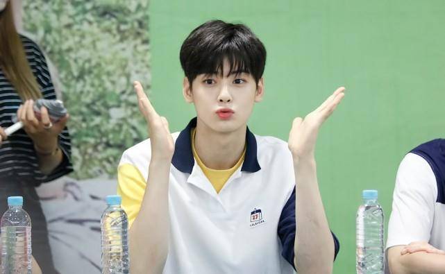 车银优:15岁被星探追了两条街,出道后才知道自己被骗了_因为_astro