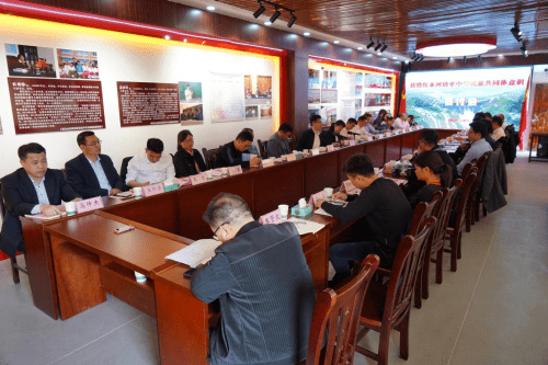 桂黔铸牢中华民族共同体意识研讨会在广西天峨县召开 (图2)