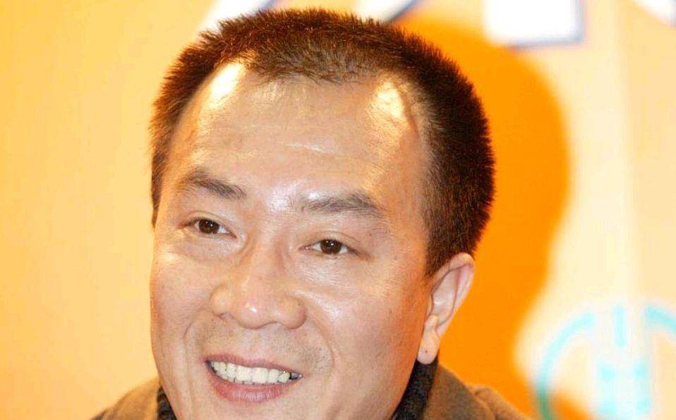 即使戴志诚是演员,是名人,但是以他的知名度也还算不上什么太大的明星