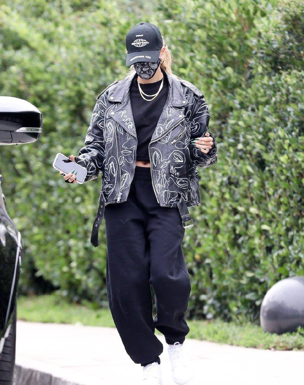 一身肥大的嘻哈穿搭,完全被比伯带歪了_衣服_身材_风格