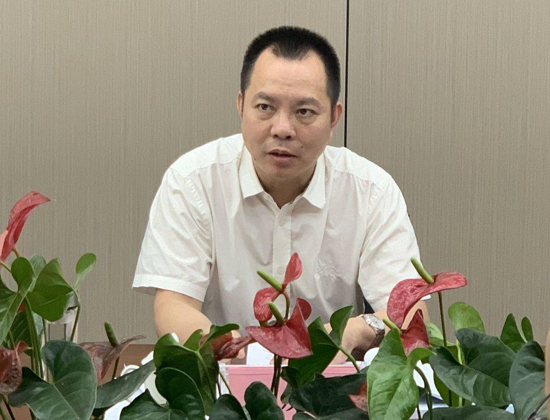 屯昌县委常委,副县长何发亮带队到大观沉香海口世贸大厦总部调研_产业