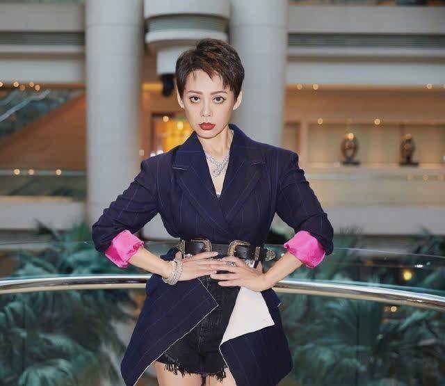 推荐宁静5套穿搭,真优雅_造型_年龄_身材