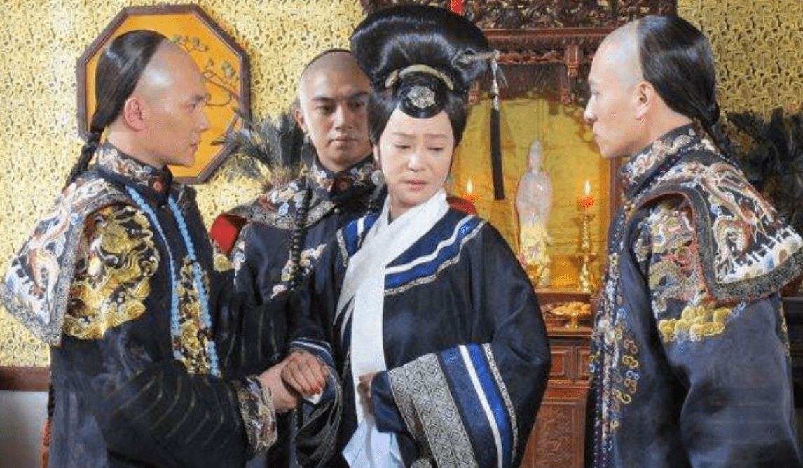 一个是宜妃,一个是德妃