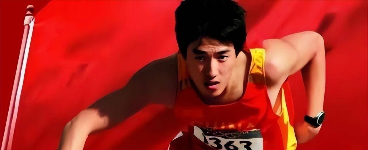 曾是亚洲跨栏第一人,却在退役后被全网网暴,刘翔如今怎样了_比赛_训练