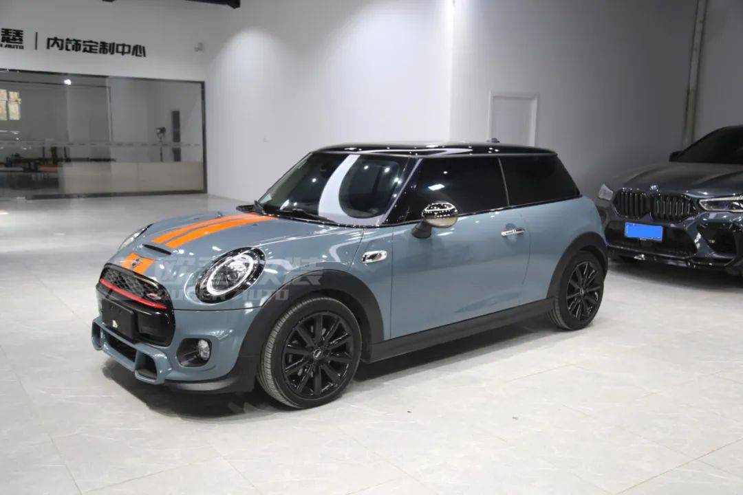 宝马mini升级jcw包围 改色尤加利青_搜狐汽车_搜狐网