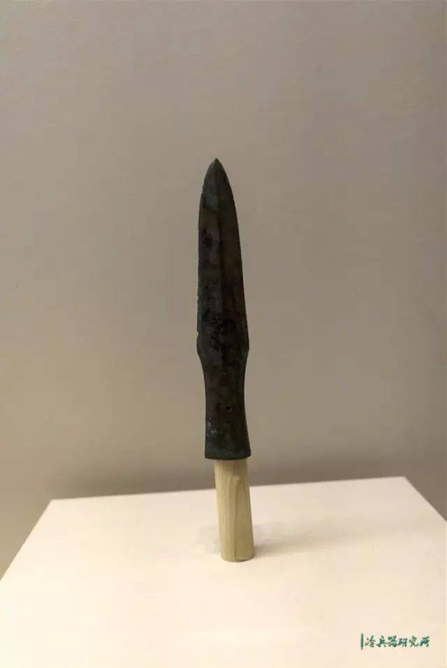 【精品推荐】战国青铜矛晒宝赏析!_矛头_中原地区_吴越