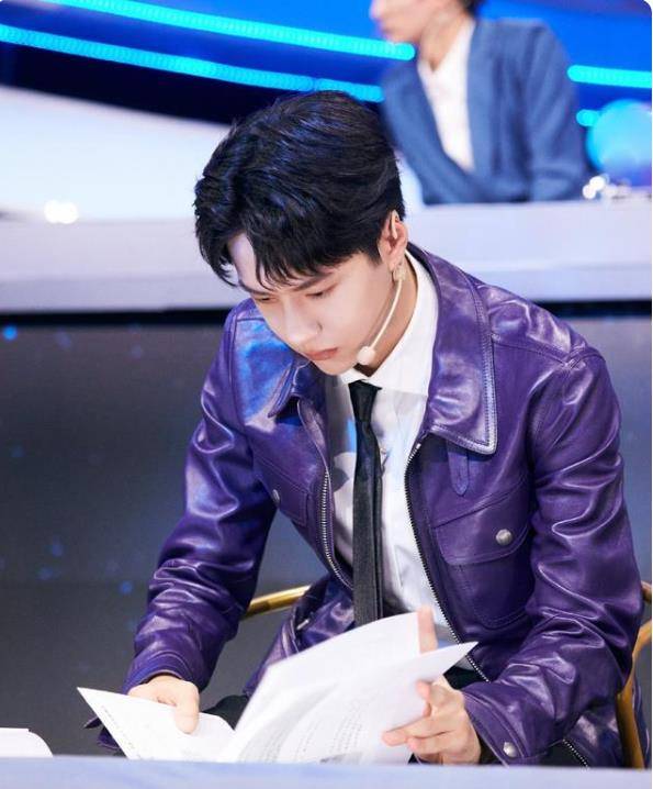 王一博获电视青睐《有翡》上星电视白天档 有望与鹅厂再度合作_成绩