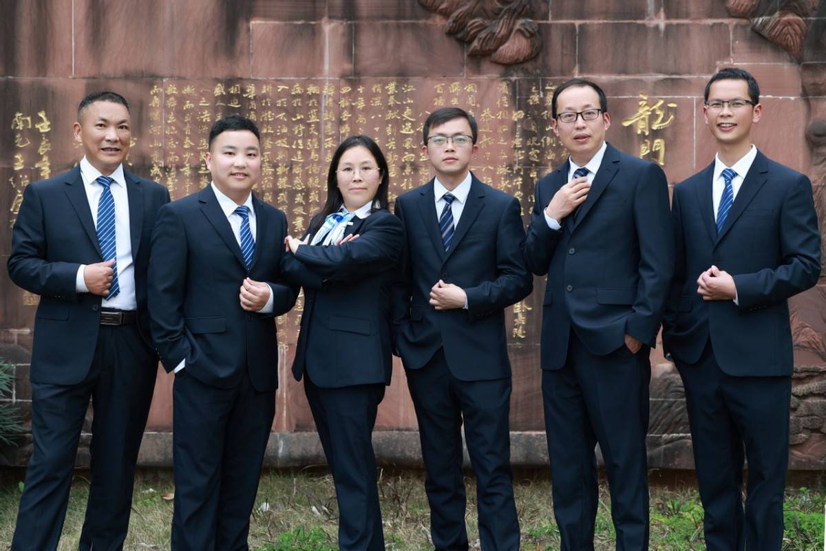 修己安人 琢玉成器——南充龙门中学高2023级教师