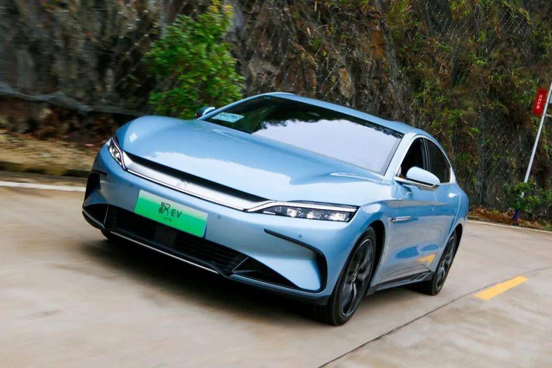 无愧20万元 现象级轿车:试驾比亚迪汉ev冠军版_搜狐汽车_搜狐网
