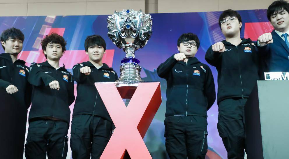 sn倒了,官方宣布蛇蛇已离队,tsm拿千万年薪挖走了_战队_消息_合同