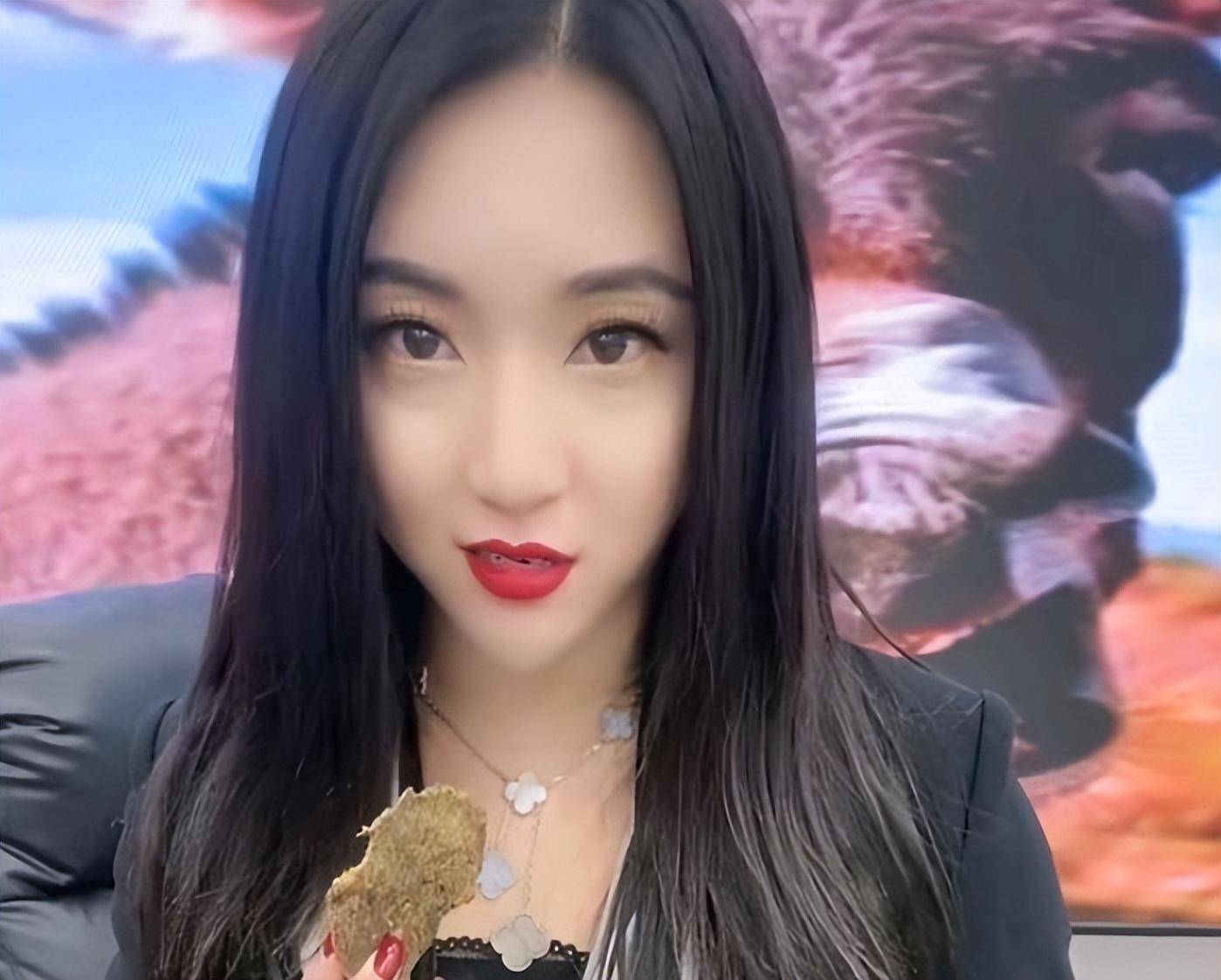 有关部门再次出手,大网红"张开凤"惨遭全网封杀,粉丝纷纷叫好_直播