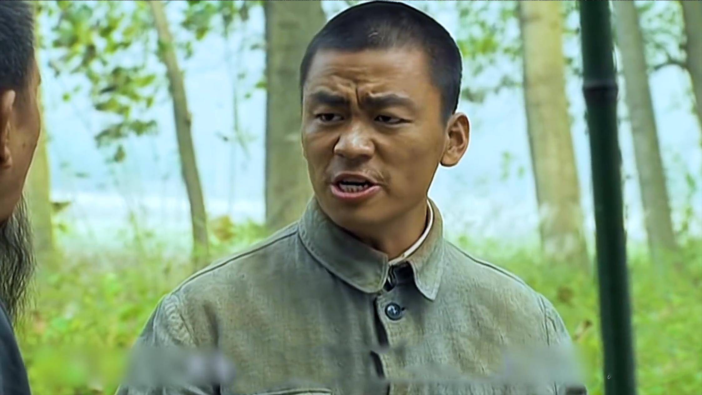 当初我的兄弟叫顺溜开拍时 ,剧中的三营长一角 ,导演就希望有孙逊