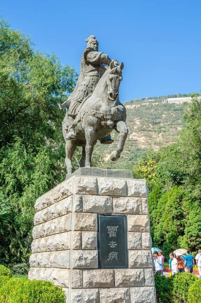 汉代将军霍去病,他的墓石雕丰富多彩,到底都有何意义?_雕塑_文化_艺术