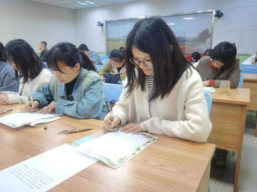 春光无限美 教研正当时 -霍山二中青年教师技能大赛湖南_教学_比赛