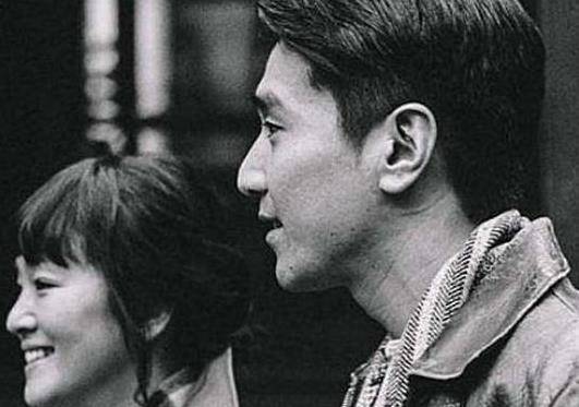 56岁巩俐与37岁赵又廷的吻戏,画面浪漫又唯美,毫无违和感_影片_时间