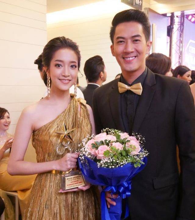 泰星weir和bella"捧红"了这位资历尚浅的新人?_网友_威叔_媒体