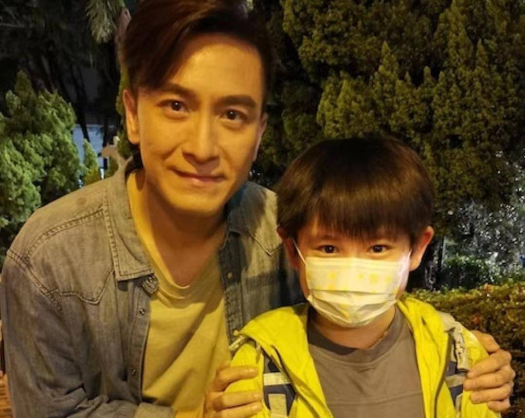 tvb御用童星近照高大帅气,无意再入行望朝运动员发展_郑耀轩_观众们