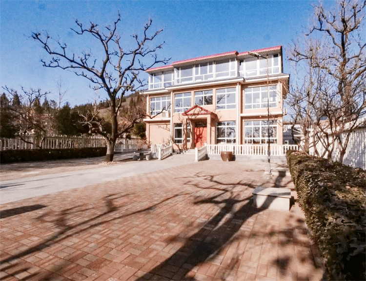 天津蓟县盘山慢姑娘半日闲山居别墅轰趴馆,独门独院,私密性强!