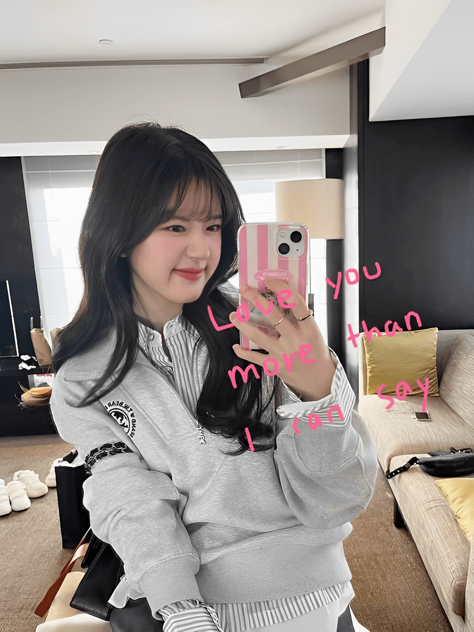 设计师品牌,单品的实用性和性价比也hin高,经常被女明星翻牌95no