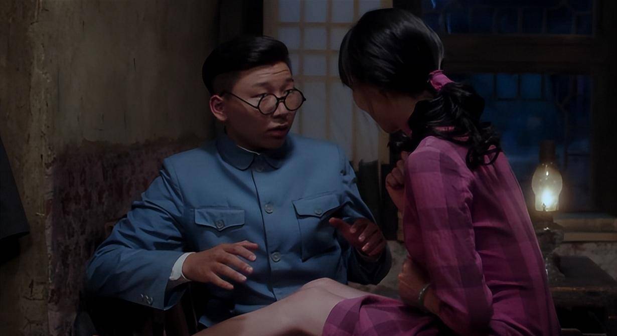 驴得水》:一出笑中带泪的滑稽戏,是对人性贪欲的无情揭露_张一曼_铜匠