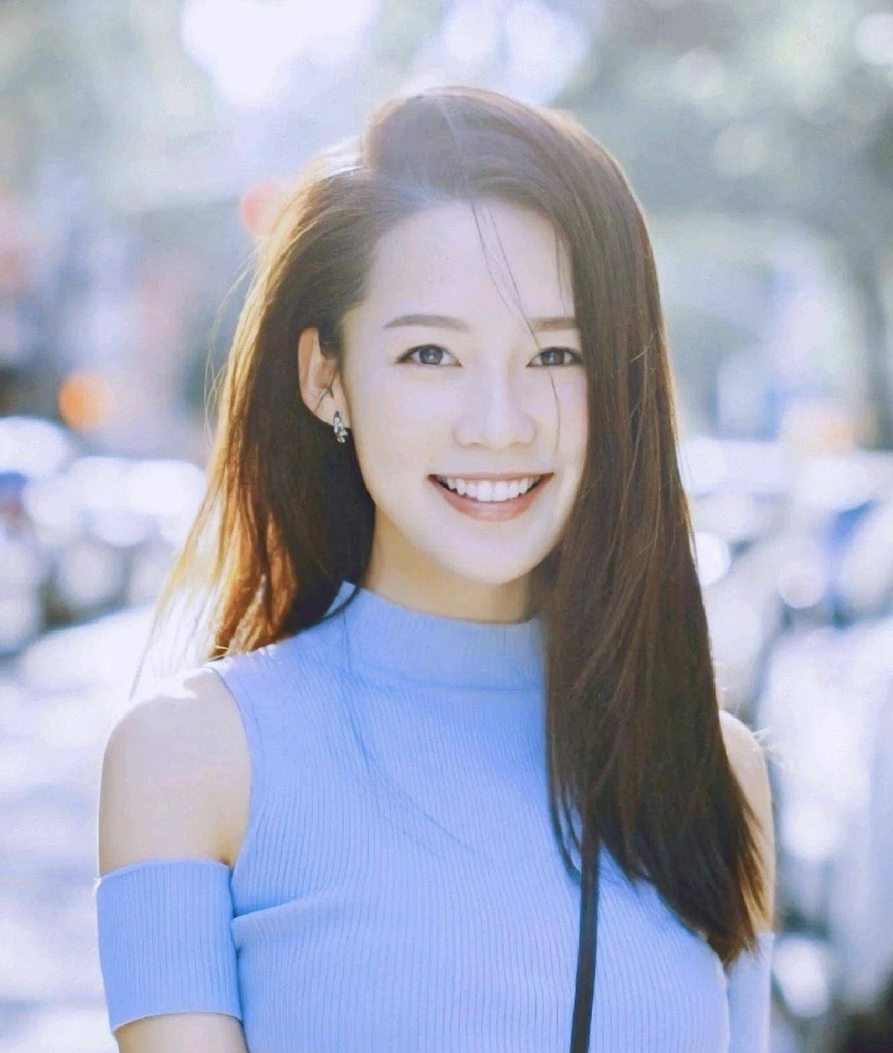 10版《红楼梦》女子超多 看李沁,徐璐,阚清子……美照高光时刻_蒋梦婕