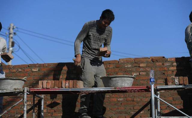 90后打工人现状:没有存款,不结婚,送外卖,是因为没有上进心?