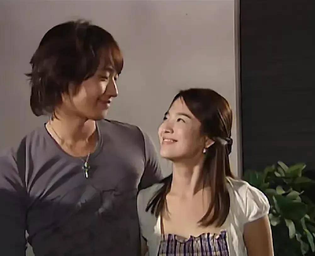 《浪漫满屋》,第一次看不记得是小学还是初中的时候了,这部剧男女主都