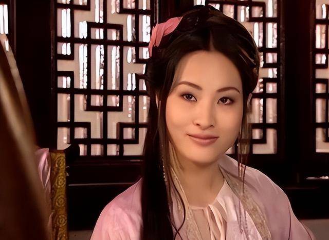 演员郑嘉欣陪着这部剧以后有了名望,前后接演了《少年张三丰》《哑吧