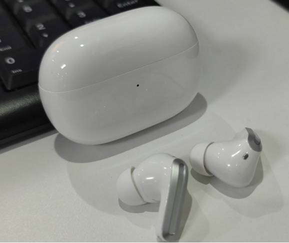 2023年蓝牙耳机有哪些,anc降噪和enc通话降噪有必要_buds_华为_电池