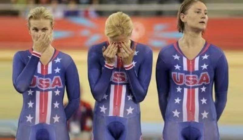 体育赛场上那些尴尬又搞笑的经典瞬间,原谅我不厚道的笑了_表情_媒体