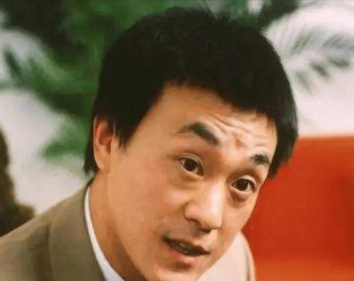 "宋慈"何冰:挣了钱先给父母买房,结婚后工资全部上交反遭奚落_中戏