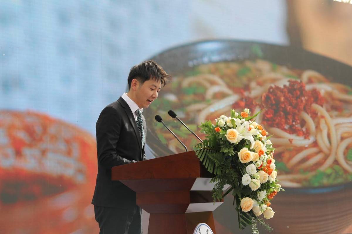 (山西省金牌导游王海涛推介)青春与介休相约,绵山景区和张壁古堡景区