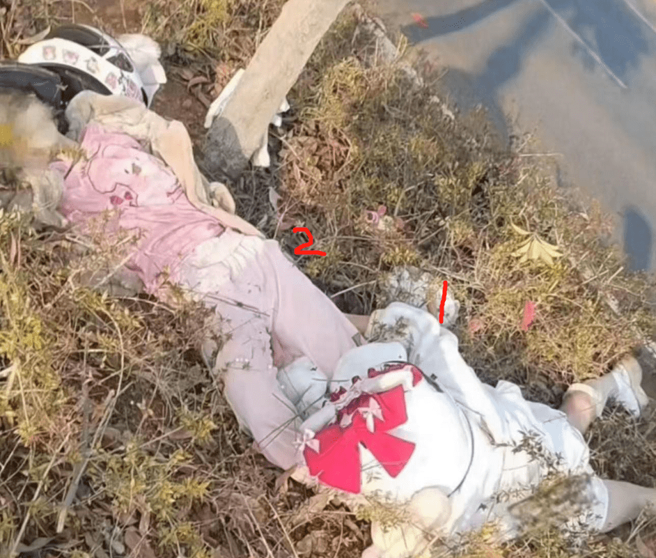 2位机车网红车祸去世后续:14岁辍学酒吧兼职,父母务农无人管_安安_小